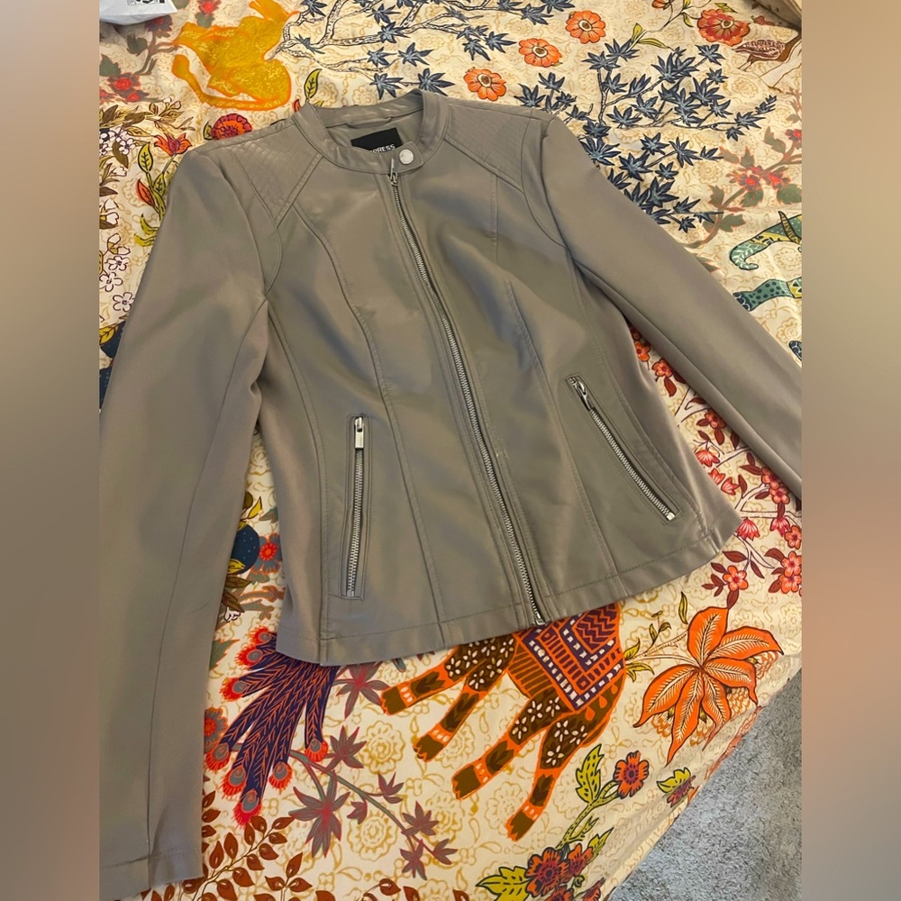 Taupe EXPRESS faux leather jacket!